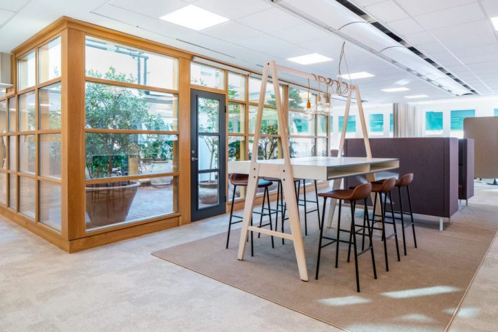 gallery image for a posttype: reference