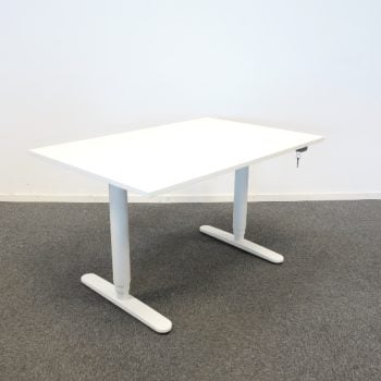 Höj- och sänkbart skrivbord Bekant 1200mm