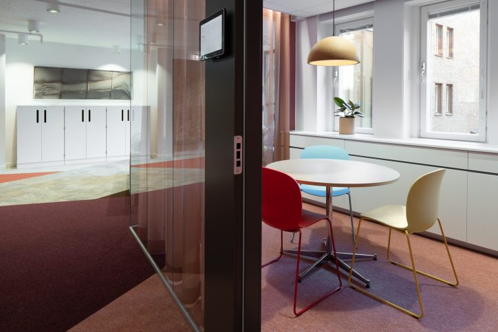 gallery image for a posttype: reference