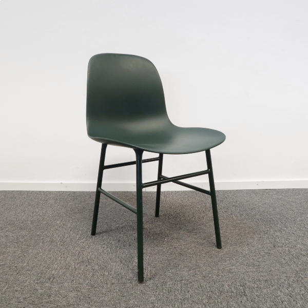 Huvudbild för Caféstol Form Chair Steel