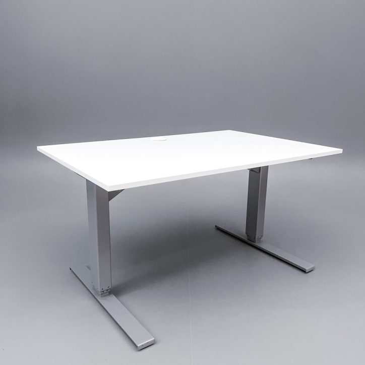 Huvudbild för Höj- och sänkbart skrivbord 1200mm inkl. kabeldike