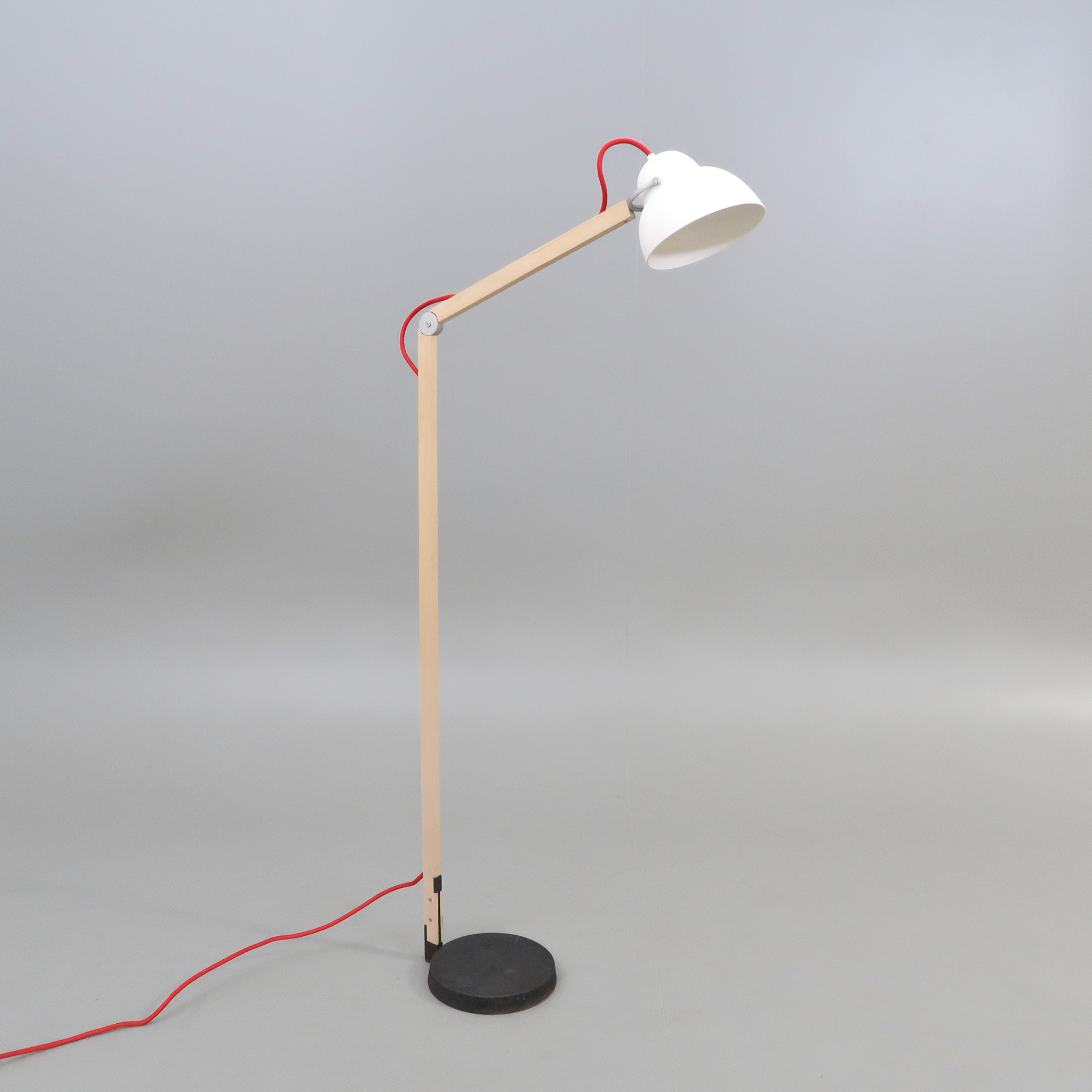 Golvlampa W084 Studioilse
