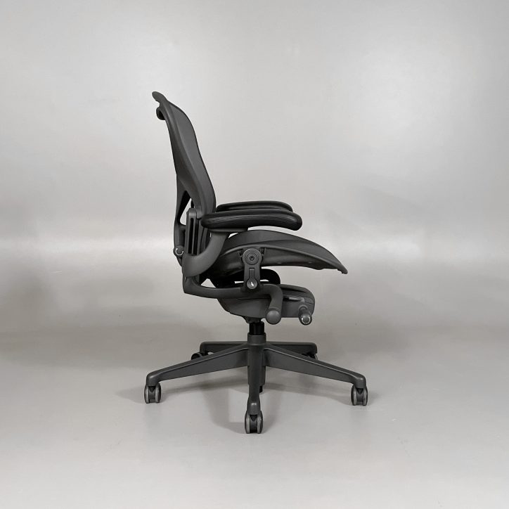 Galleribild #2 för Kontorsstol Aeron Remastered