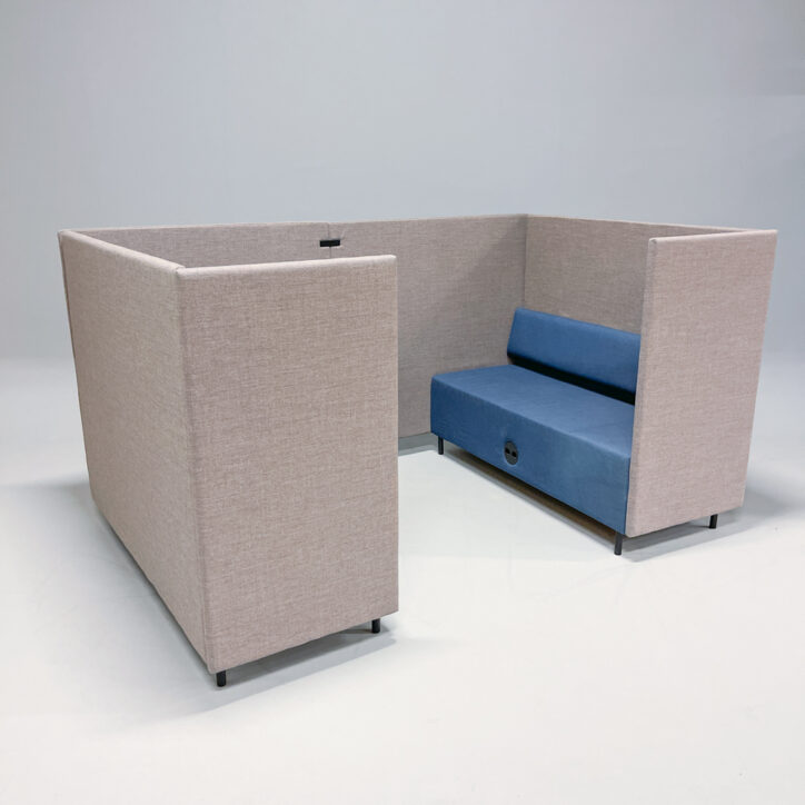 Huvudbild för Tyst soffa One Café Kupé