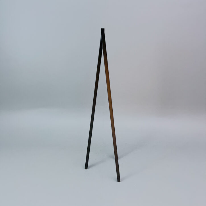 Galleribild #1 för Klädhängare Loop stand Hall