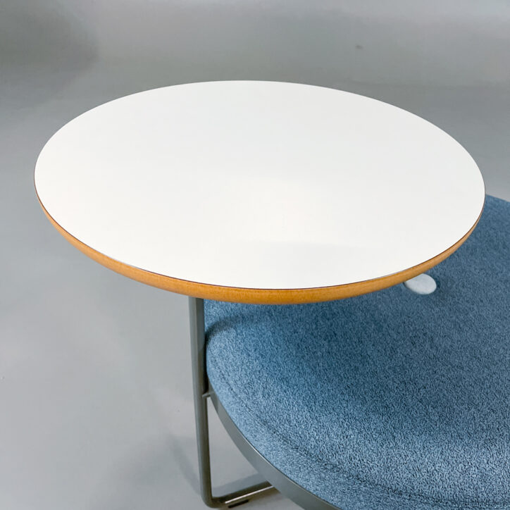 Galleribild #4 för Sittpuff Shima med bord