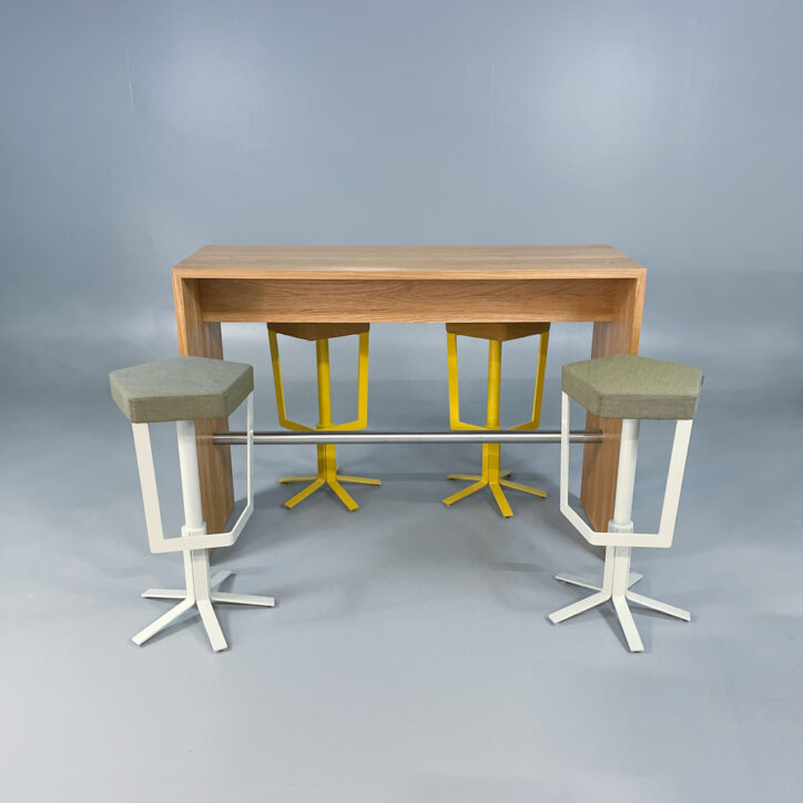 Huvudbild för Bargrupp Ping-Pong/Aline