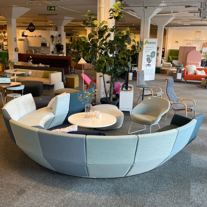 Galleribild #2 för Soffa Spino svängd