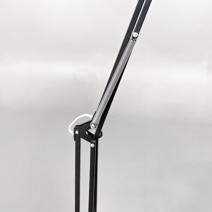 Galleribild #4 för Skrivbordslampa IT