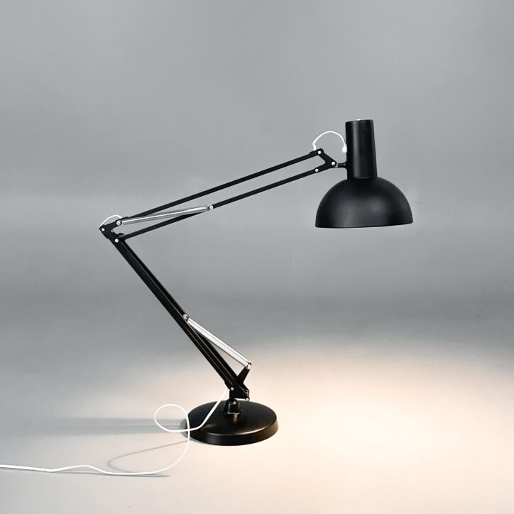 Galleribild #2 för Skrivbordslampa IT