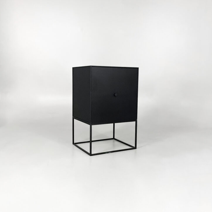 Huvudbild för Sidobord Frame 49