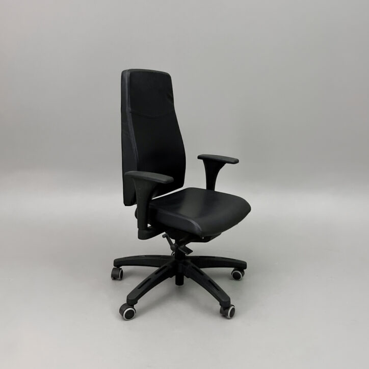 Galleribild #1 för Kontorsgrupp Volmar/ Bekant