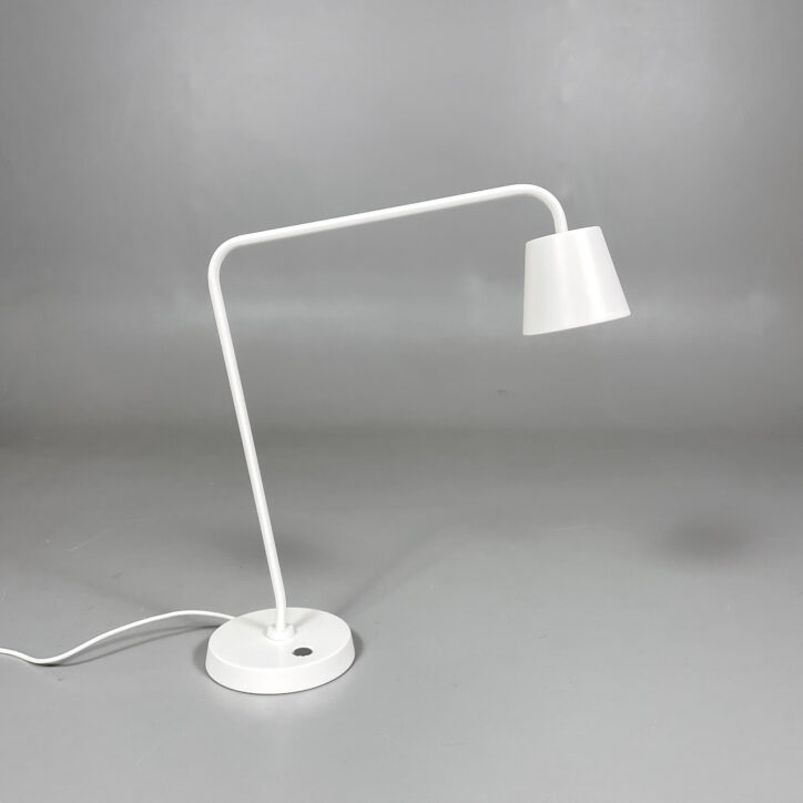 Huvudbild för Skrivbordslampa Tisdag