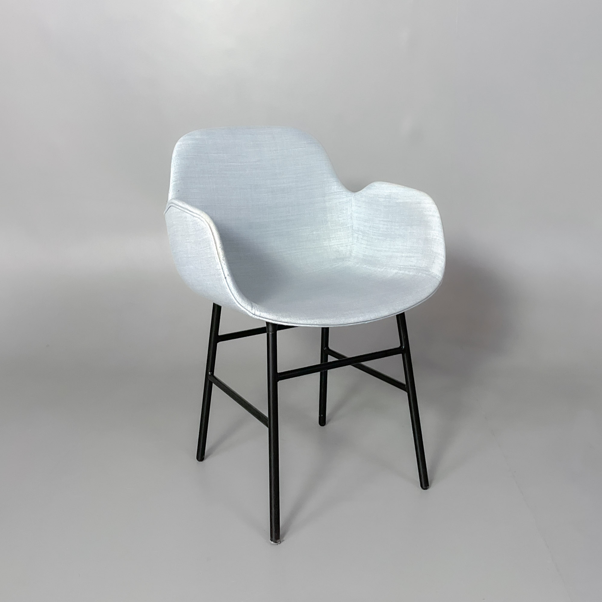 Konferensstol Form Armchair Full upholstery