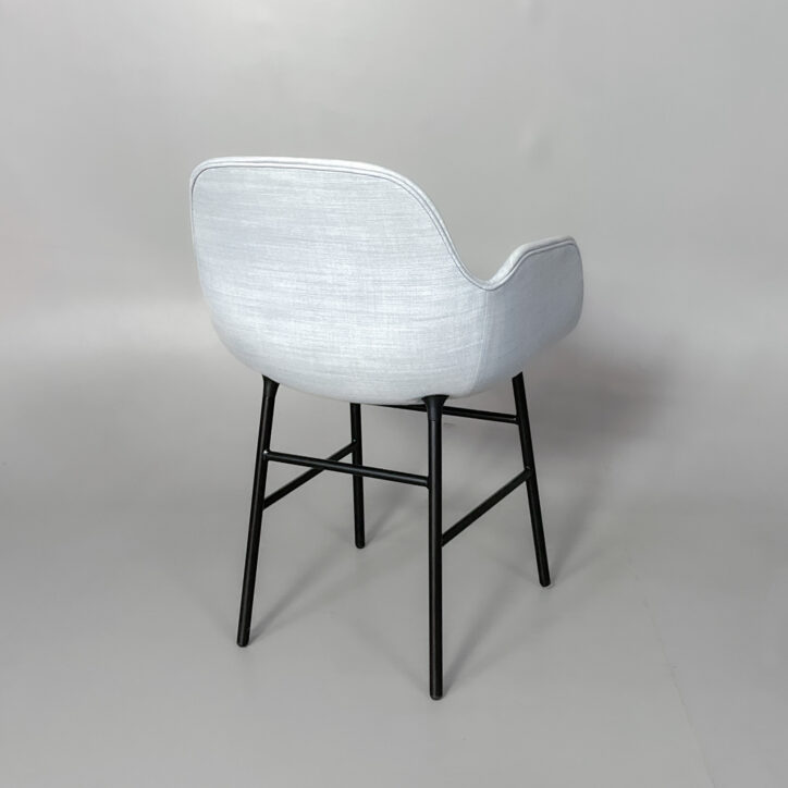 Galleribild #3 för Konferensstol Form Armchair Full upholstery