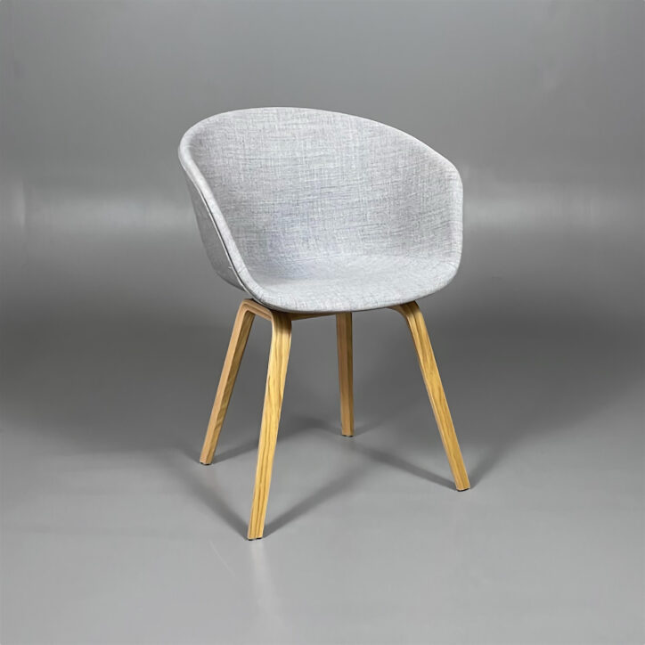 Huvudbild för Konferensstol AAC23