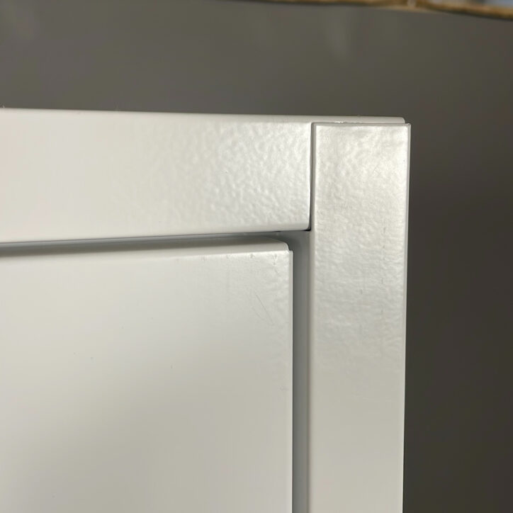 Galleribild #4 för Plåtskåp