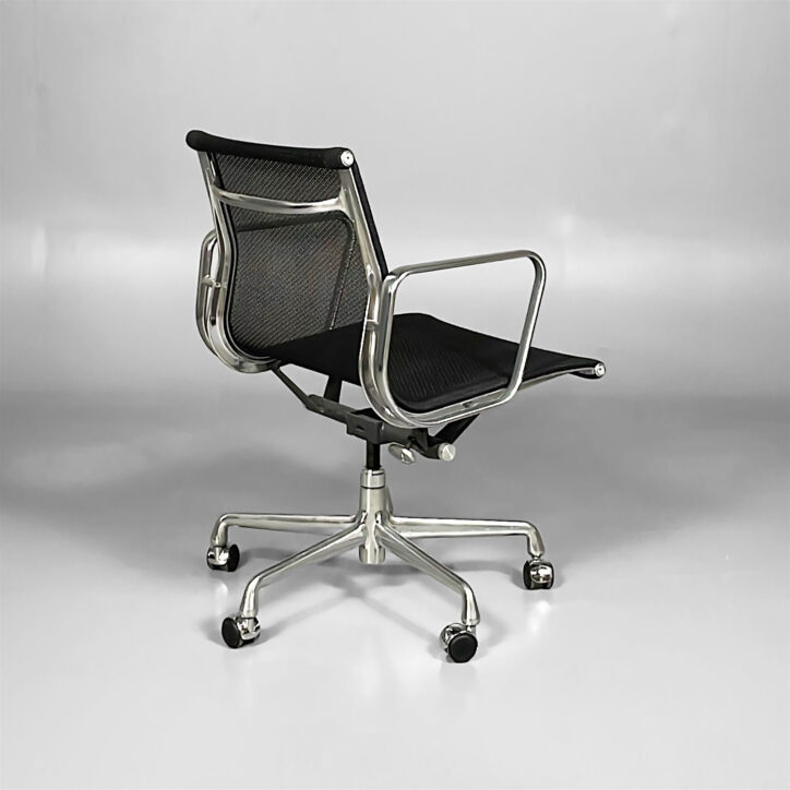 Galleribild #3 för Konferensstol Eames Aluminium Group