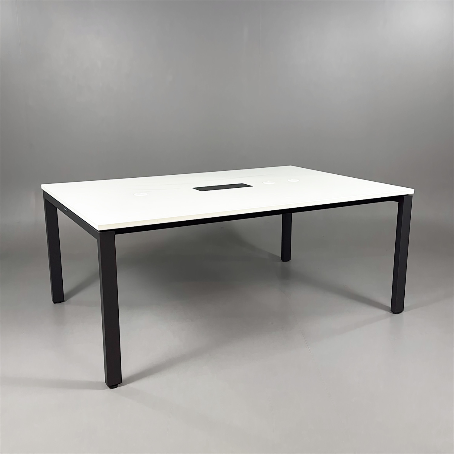 Konferensbord 1800x1200mm