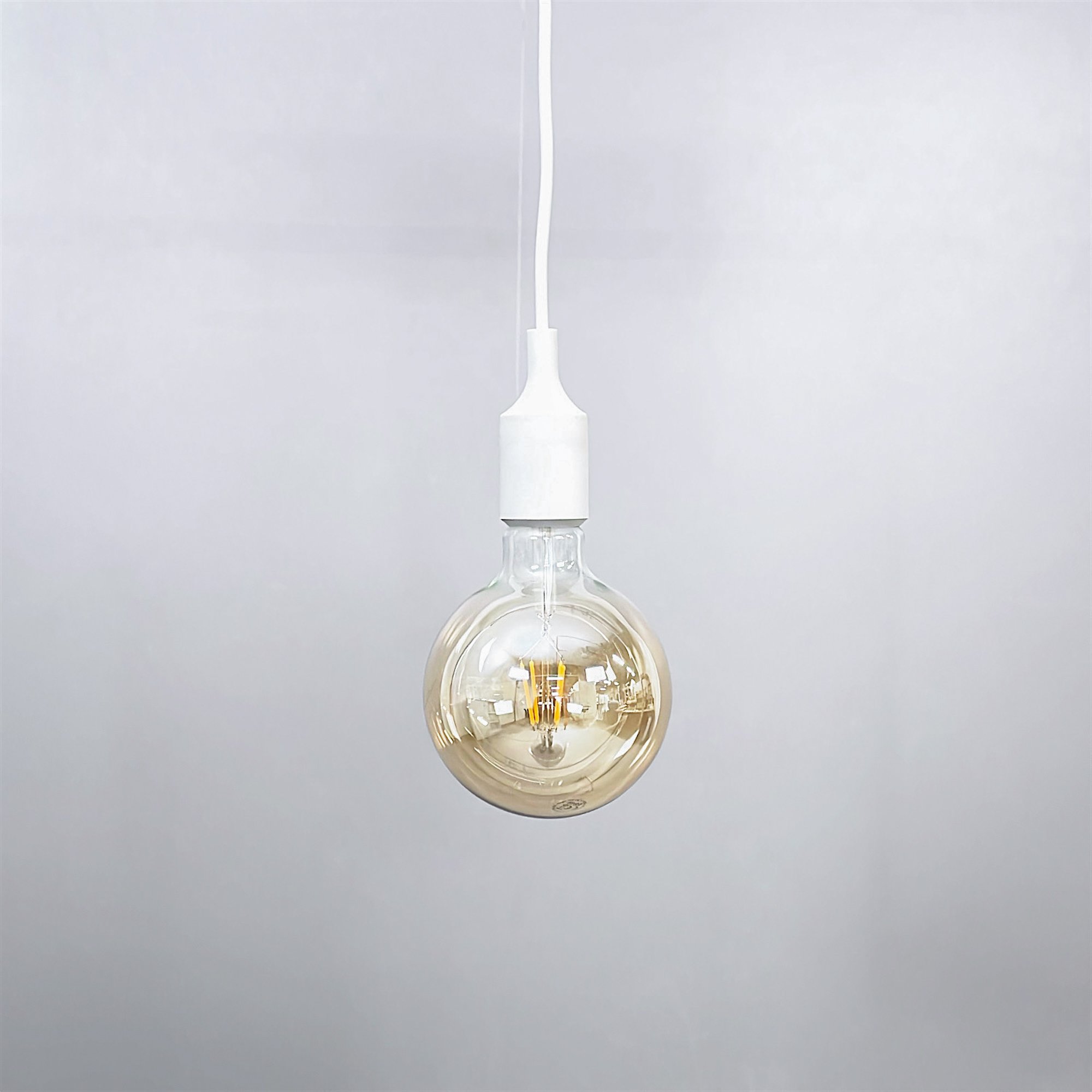 Taklampa E27