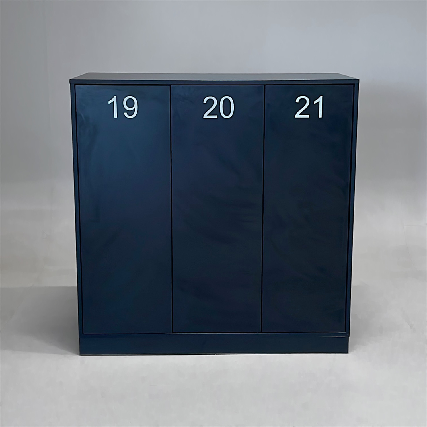 Galleribild #1 för Personalskåp RFID-lås 3 luckor