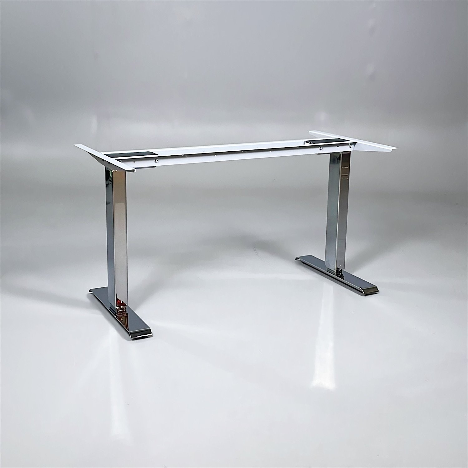 Höj- och sänkbart stativ slaglängd 650mm