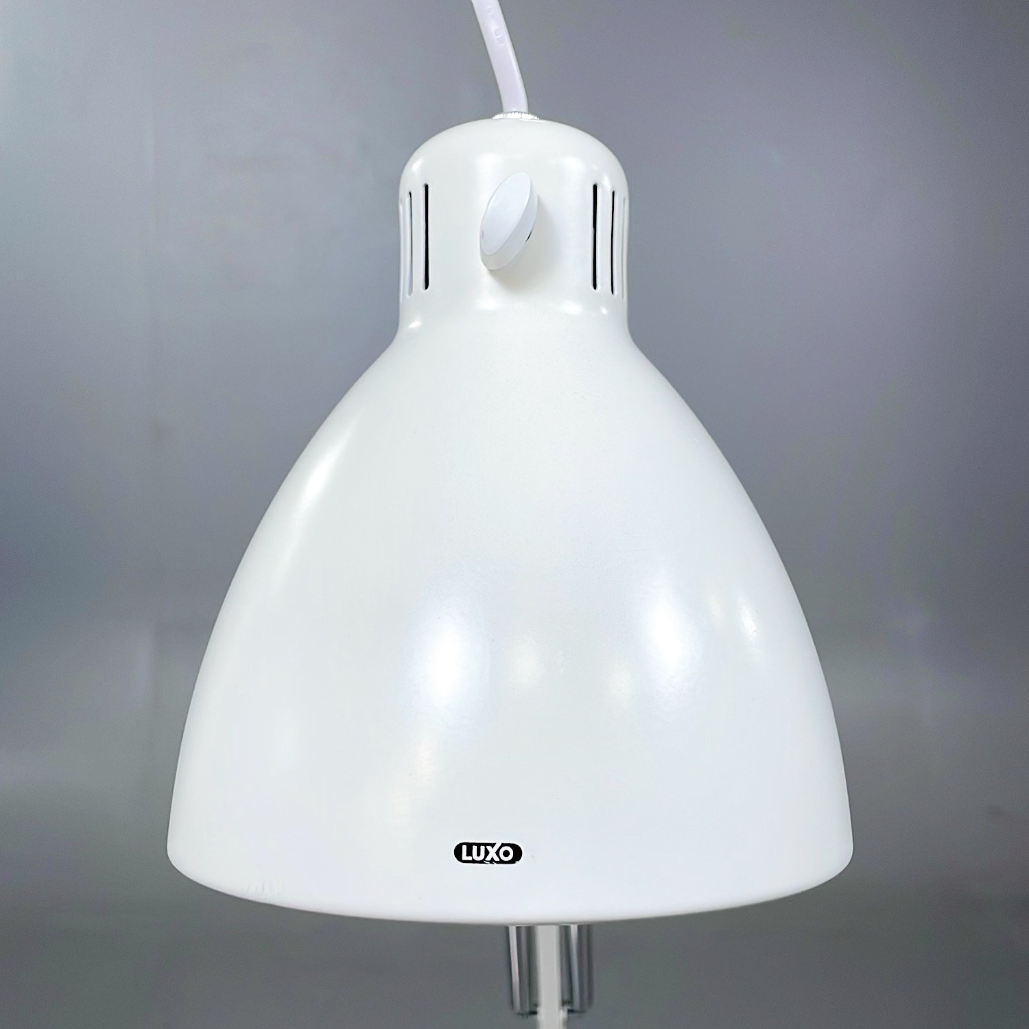 Galleribild #3 för Skrivbordslampa L-1