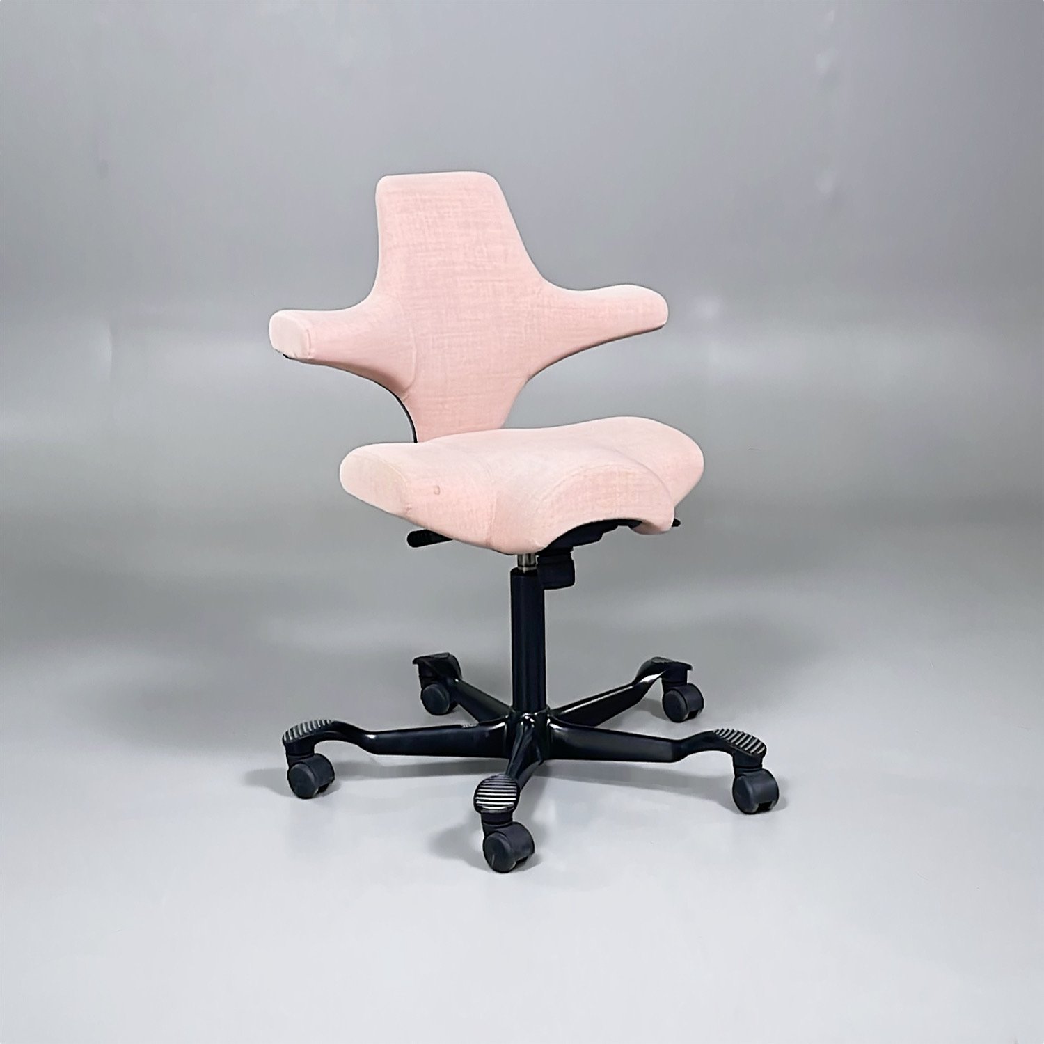 Sadelstol Capisco 8106