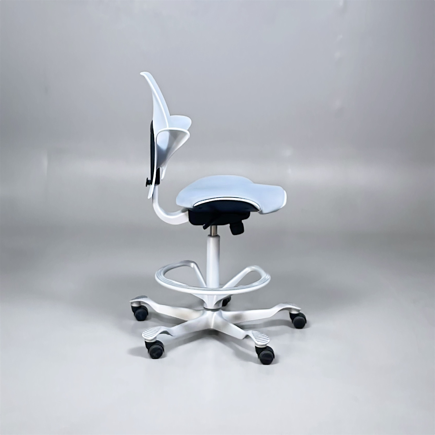 Galleribild #2 för Sadelstol Capisco Puls 8020