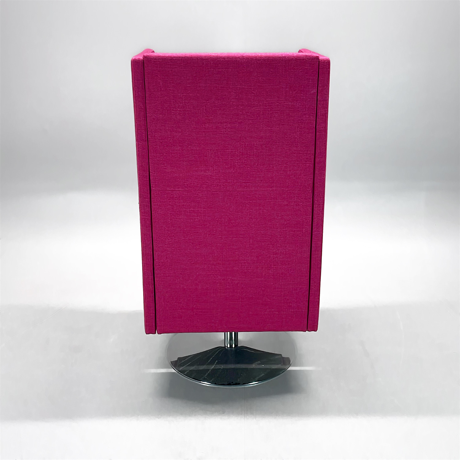 Galleribild #2 för Fåtölj Tyst Monolite