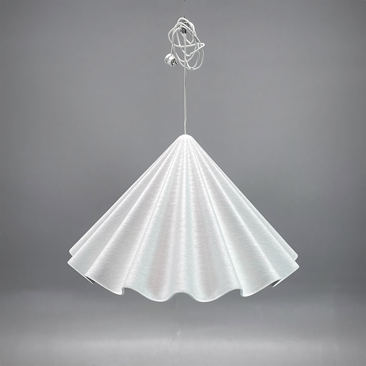 Galleribild #1 för Taklampa Dancing Pendant