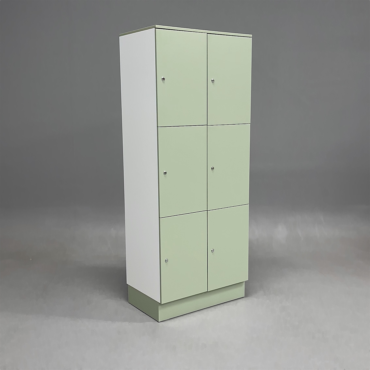 Personalskåp 6 luckor
