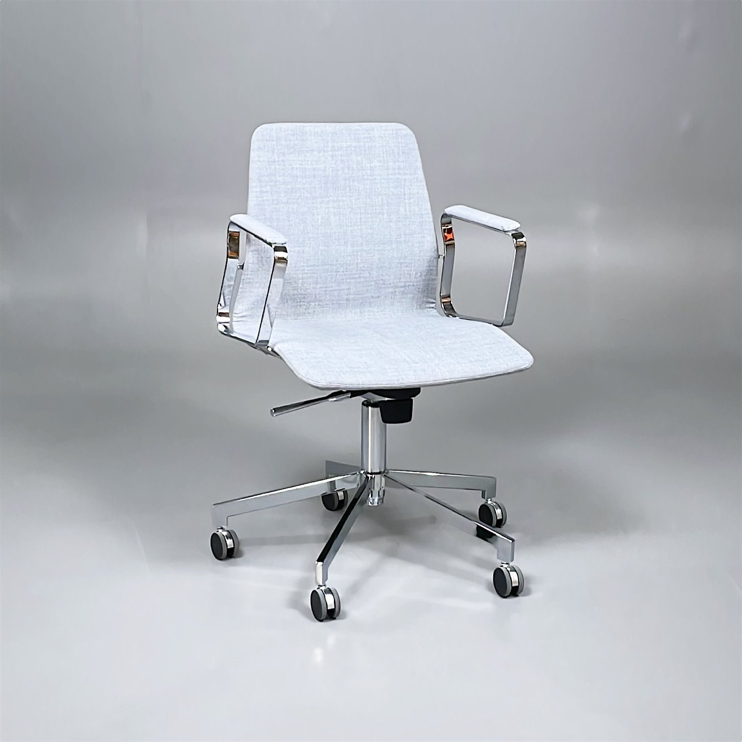 Konferensstol Pilot low