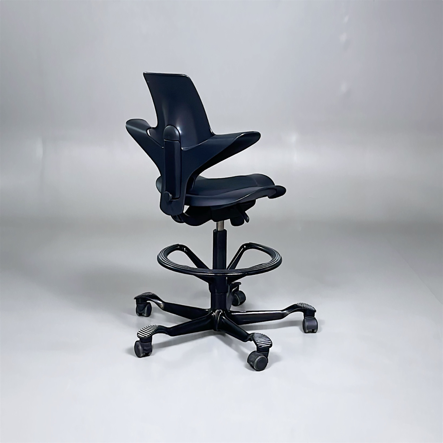 Galleribild #3 för Sadelstol Capisco Puls 8010