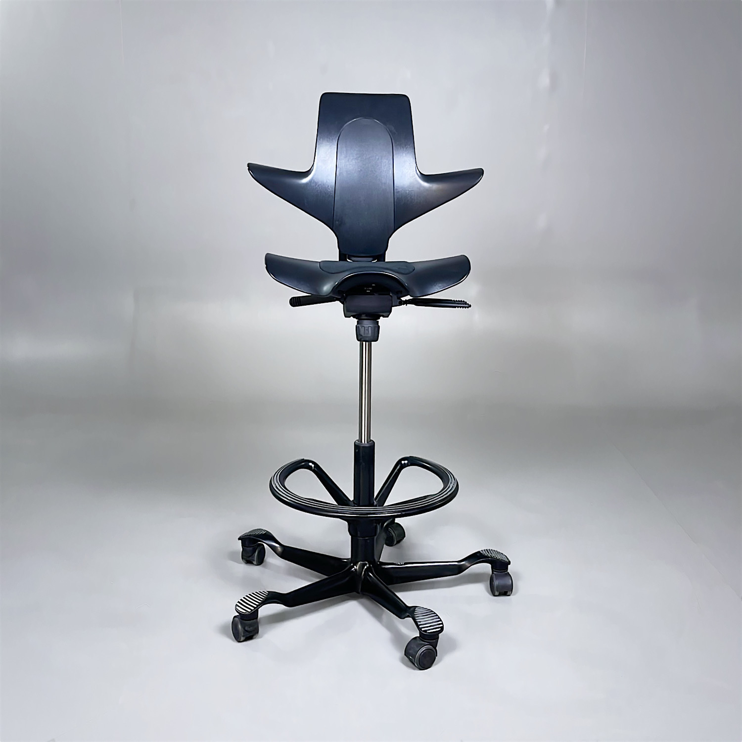 Galleribild #4 för Sadelstol Capisco Puls 8010