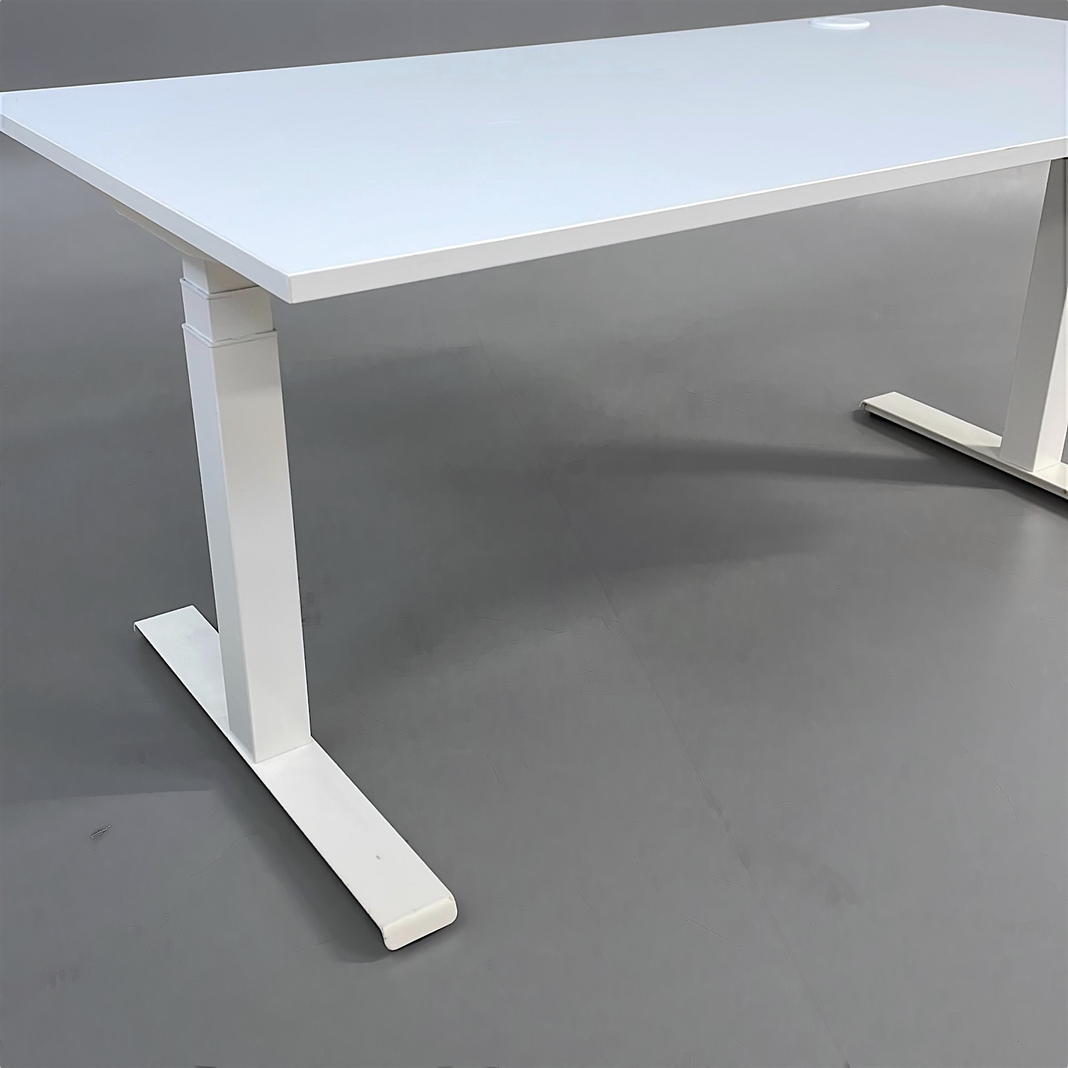 Galleribild #2 för Höj- och sänkbart skrivbord 1600mm