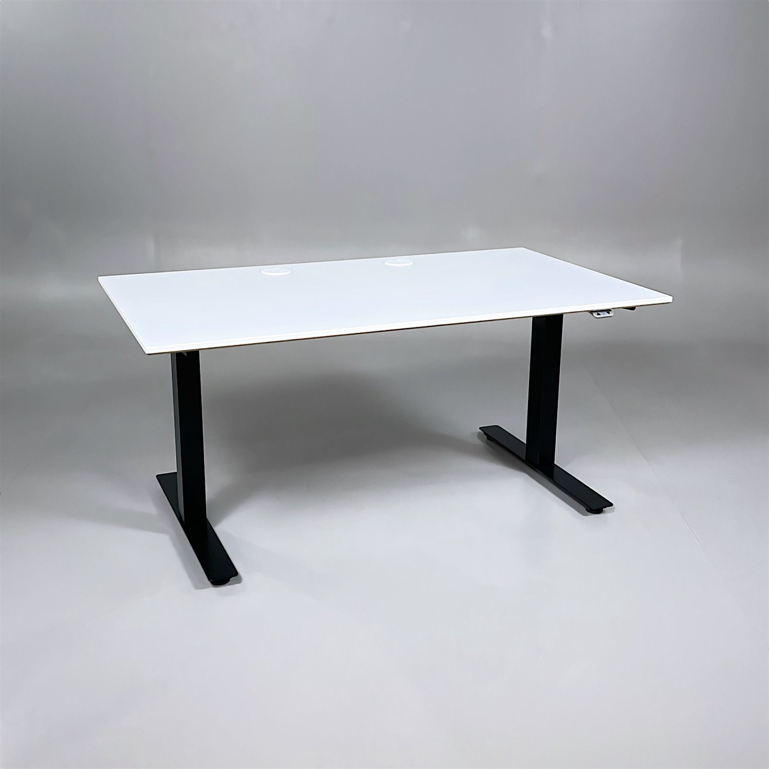 Höj- och sänkbart skrivbord 1400mm