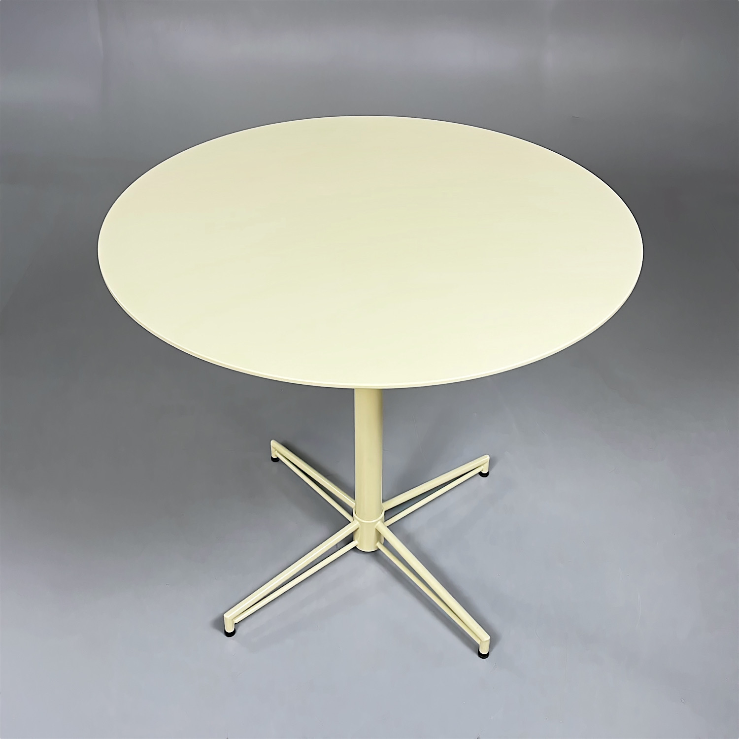 Galleribild #2 för Cafébord X-Bone Ø800mm