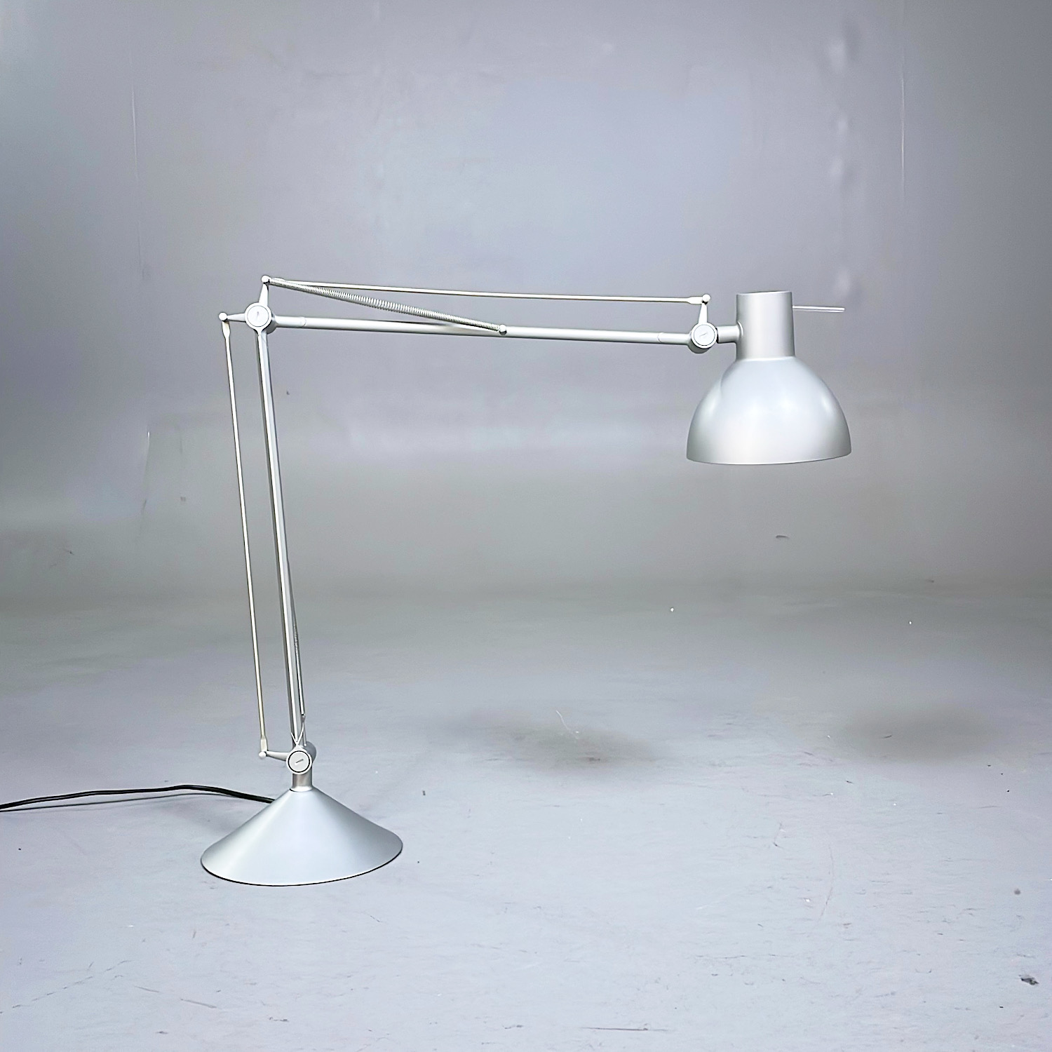 Skrivbordslampa Archimoon Classic
