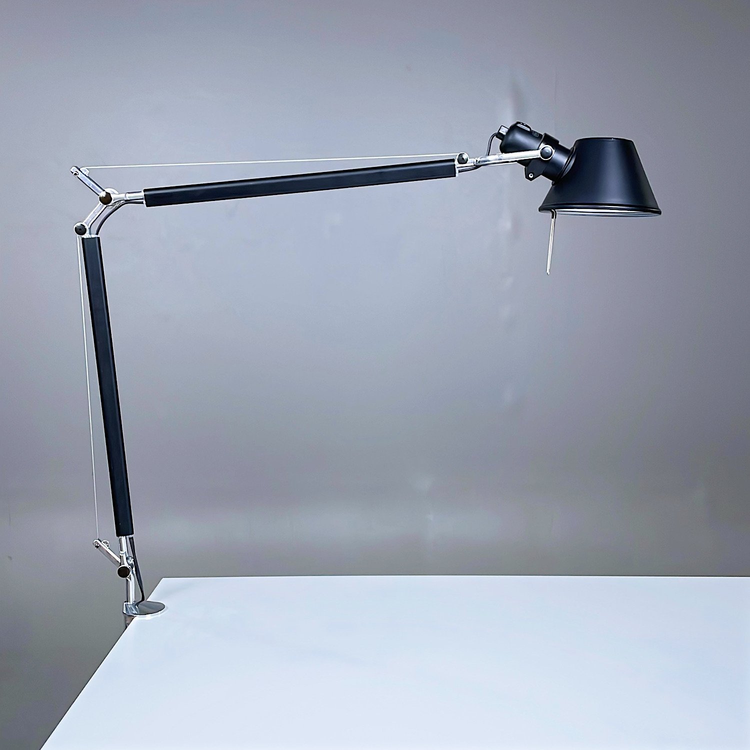 Skrivbordslampa Tolomeo