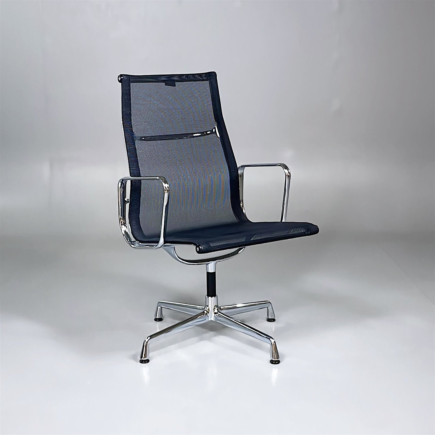Konferensstol Aluminium Group EA 112