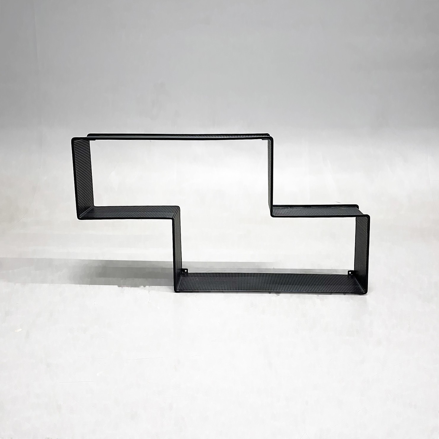 Galleribild #1 för Vägghylla Dedal