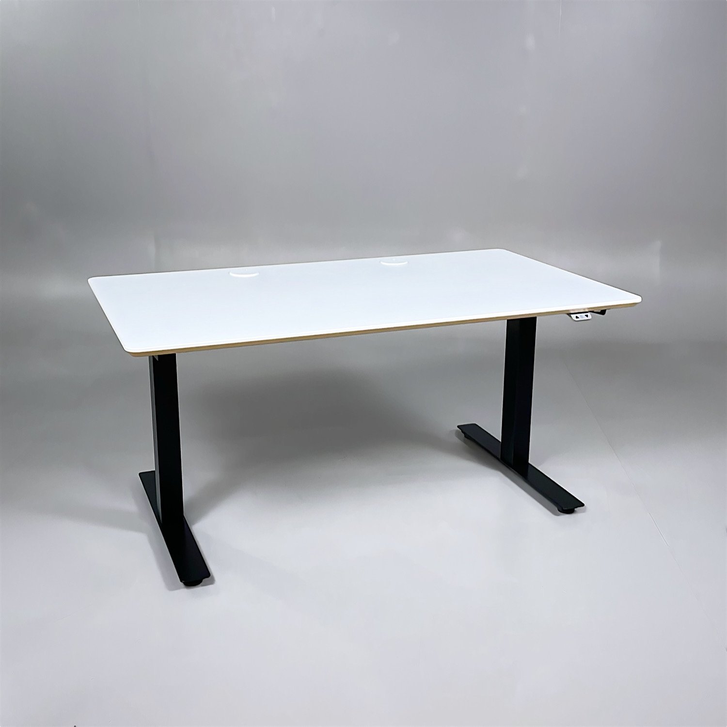 Höj- och sänkbart skrivbord 1400mm