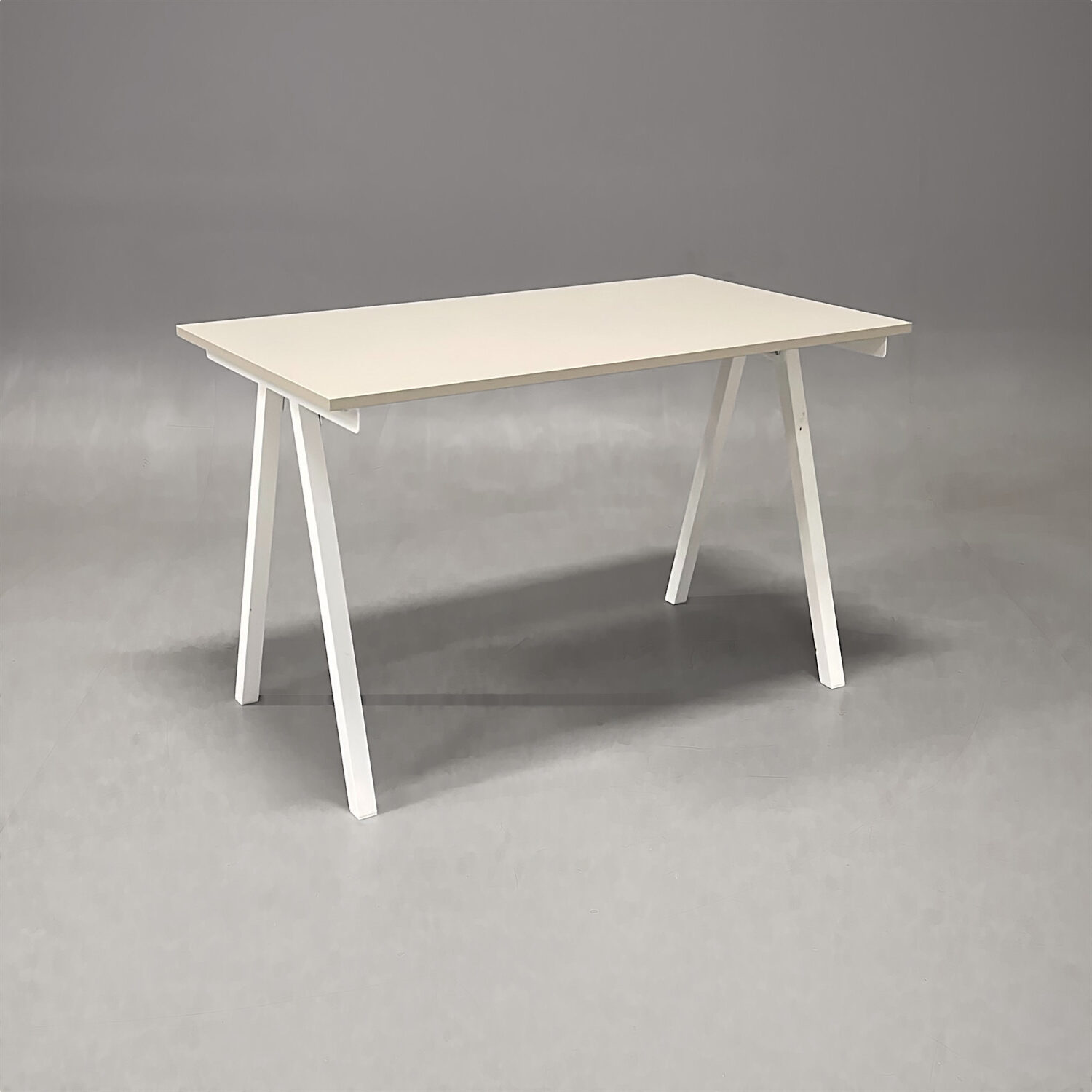 Huvudbild för Skrivbord Trotten 1200mm