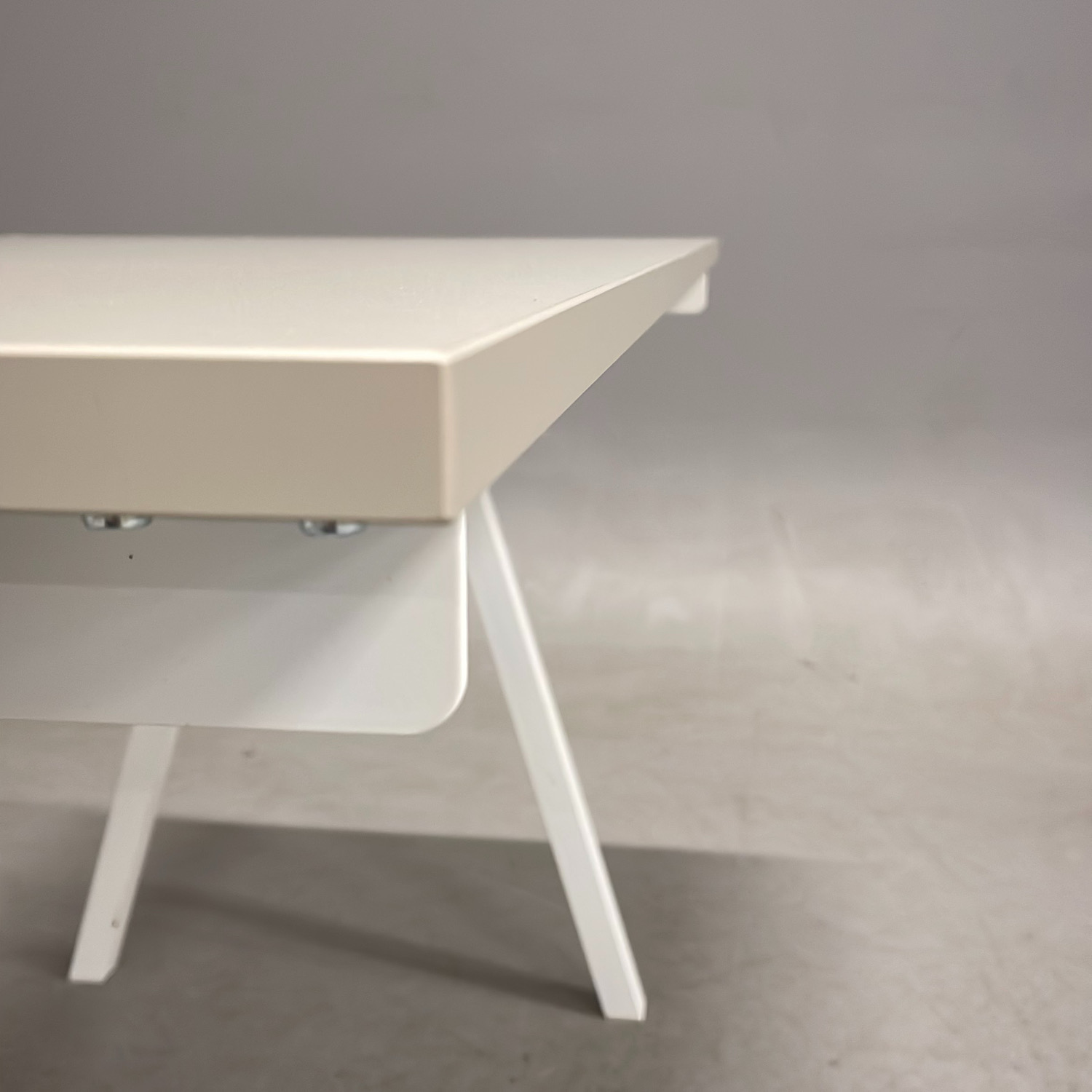 Galleribild #3 för Skrivbord Trotten 1200mm