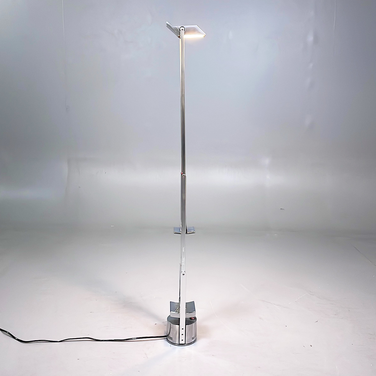 Galleribild #3 för Skrivbordslampa Tizio X30