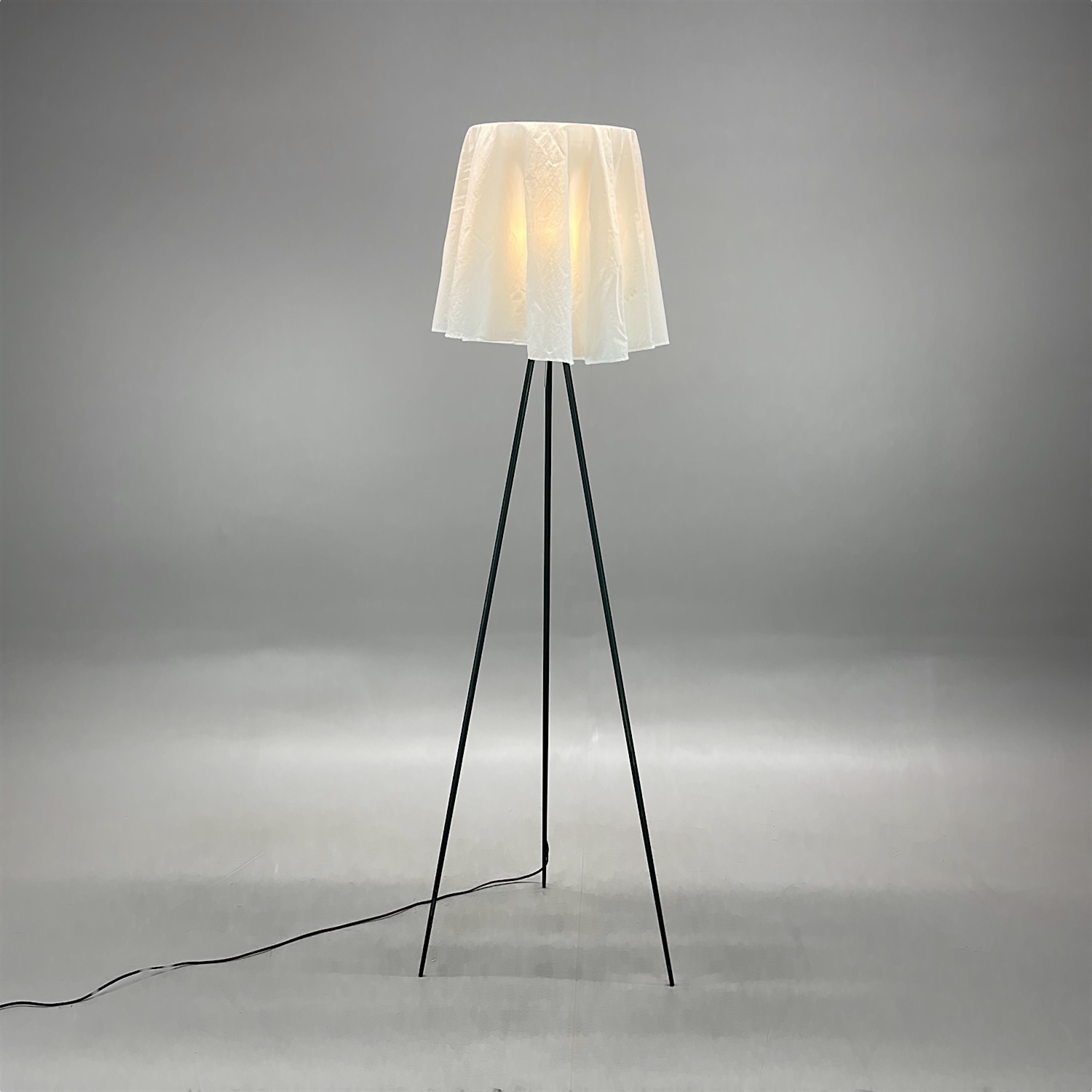 Galleribild #2 för Golvlampa Rosy Angelis
