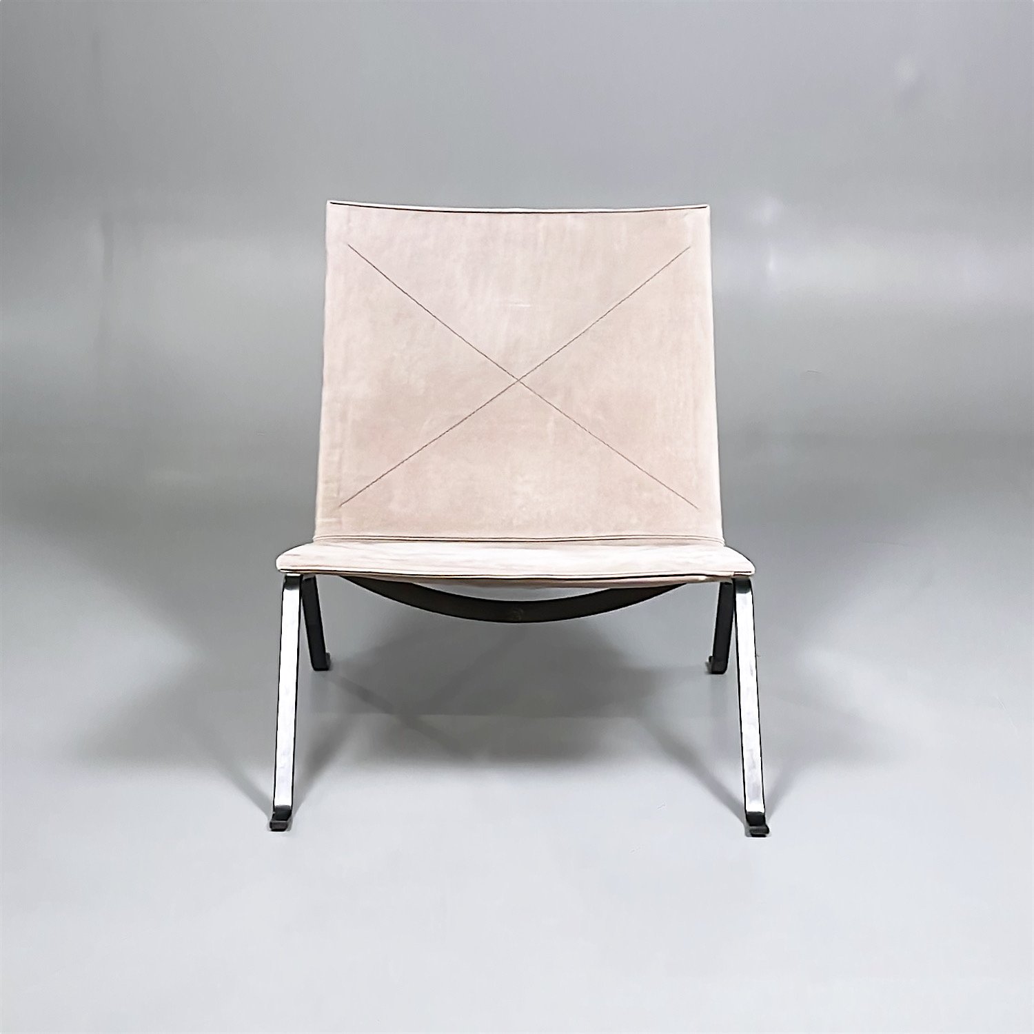 Galleribild #1 för Fåtölj PK22