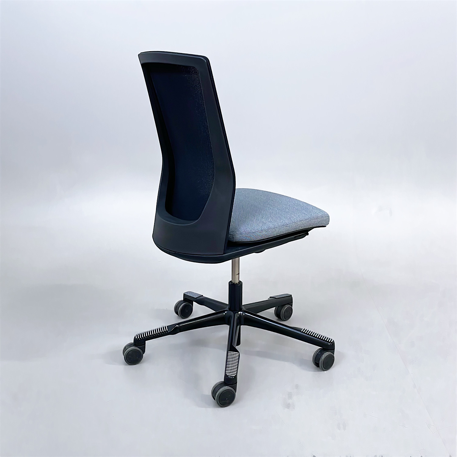 Galleribild #3 för Kontorsstol Futu