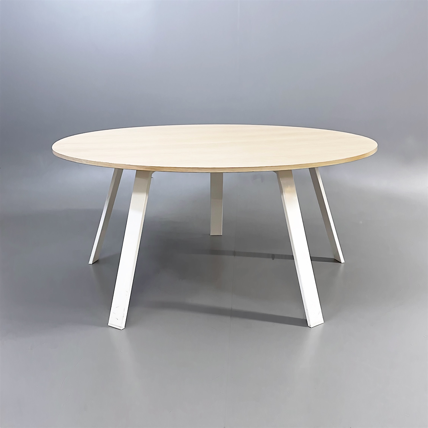 Galleribild #1 för Konferensbord Piece Ø1600mm